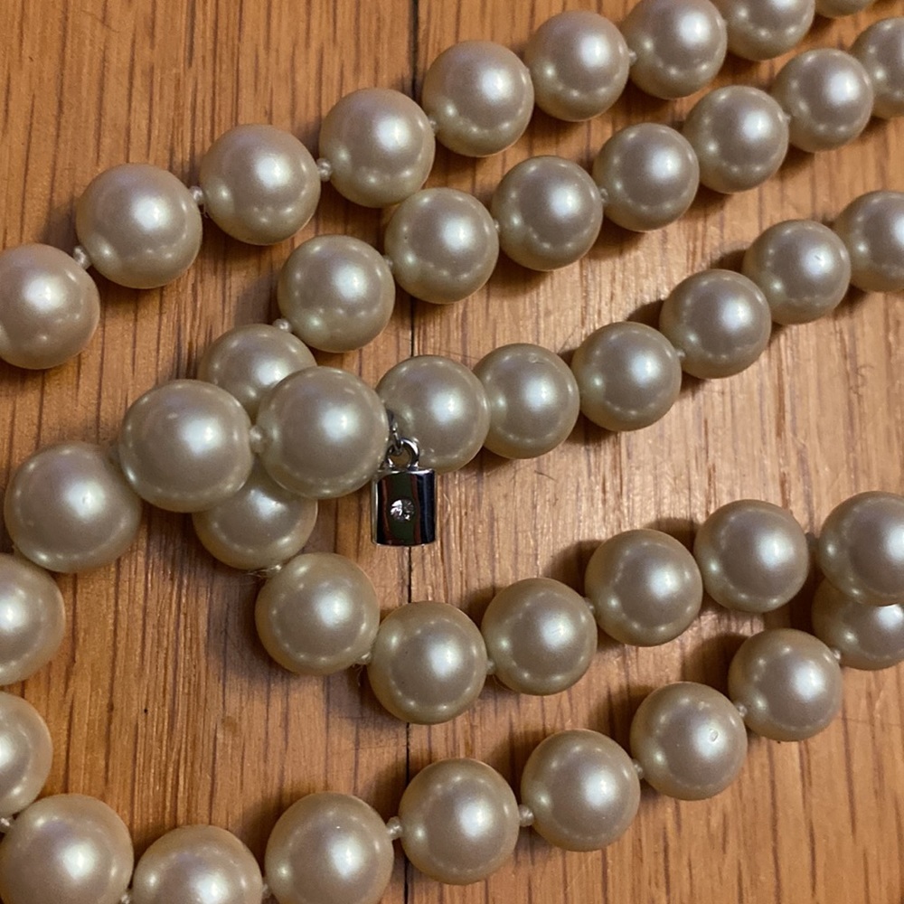 Long Strand Pearls - Picture 2 of 3